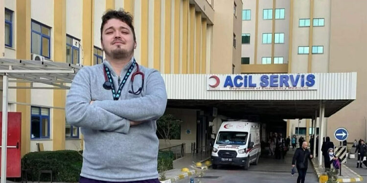 Evinde ölü bulunan Asistan Doktor Anıl Canbaş'ın otopsisi yapıldı