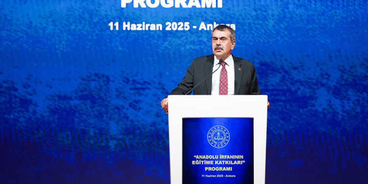 Değerlerine bağlı bir kuşak yetiştirmek istiyoruz