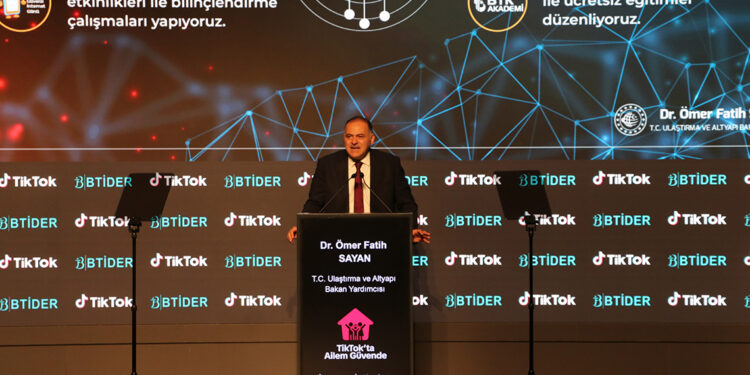 Dijital dünyanın daha güvenli bir yer olmasına katkı sağlıyoruz