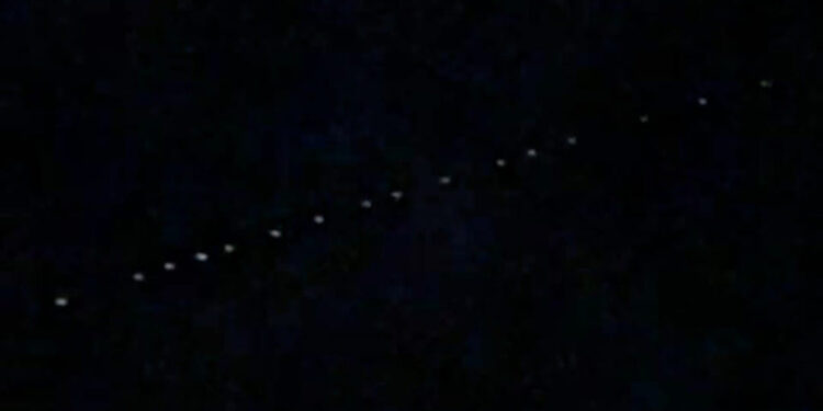 Diyarbakır’da Starlink uyduları görüntülendi