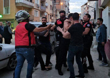 Edirne'de iki grup arasında bıçak ve sopalı kavga