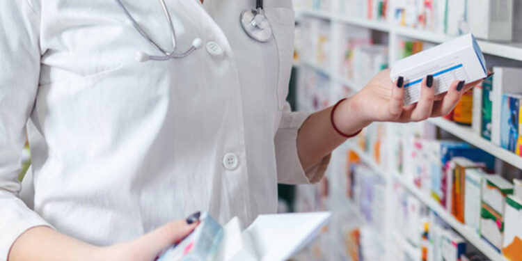 Eczacılık sadece bilgi değil, değer üreten bir meslek olmalı