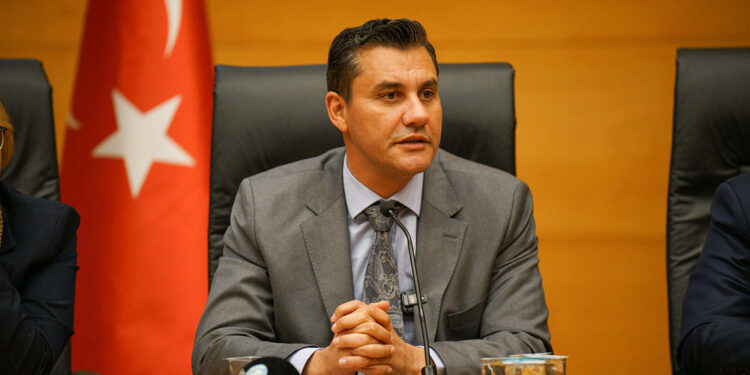 Elektrik akımına kapılan Başkan Zeyrek'in sağlık durumu ciddiyetini koruyor