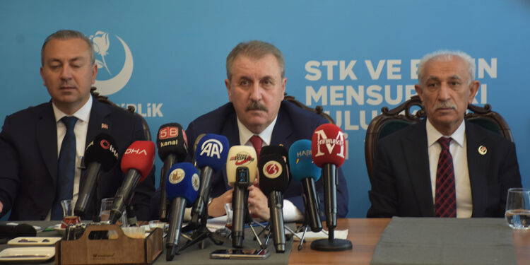 Emperyalist güçler için Türkiye en büyük engellerden birisi