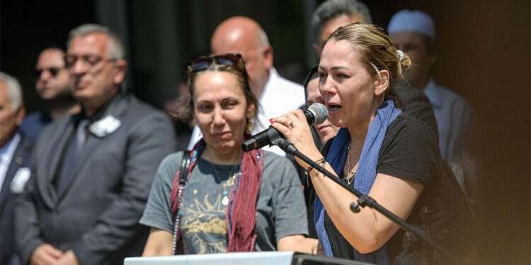 Ferdi Zeyrek'in eşi Nurcan Zeyrek'in törendeki sözleri yürekleri dağladı!