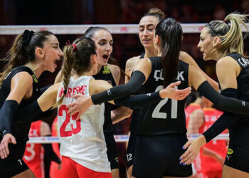 A Milli Kadın Voleybol Takımımız Çin'i 3-2 mağlup etti