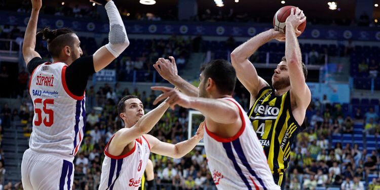 Fenerbahçe Beko- Bahçeşehir Koleji: 93-76