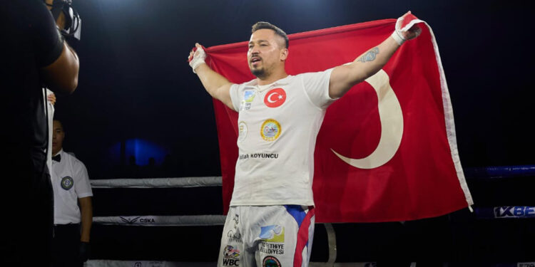 Fethiyeli boksör Kubilay Alcu'dan 17'nci zafer