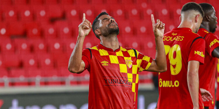 Göztepe iç transferde kritik kararlar alacak