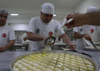 Gaziantep'te baklavacıların bayram telaşı