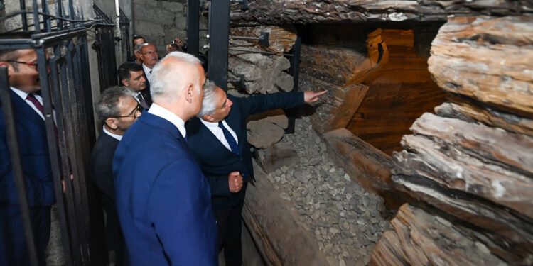 Gordion Antik Kenti’nde Frig kraliyet ailesine ait mezar gün yüzüne çıkarıldı