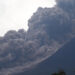 Guatemala’daki Fuego Yanardağı patladı