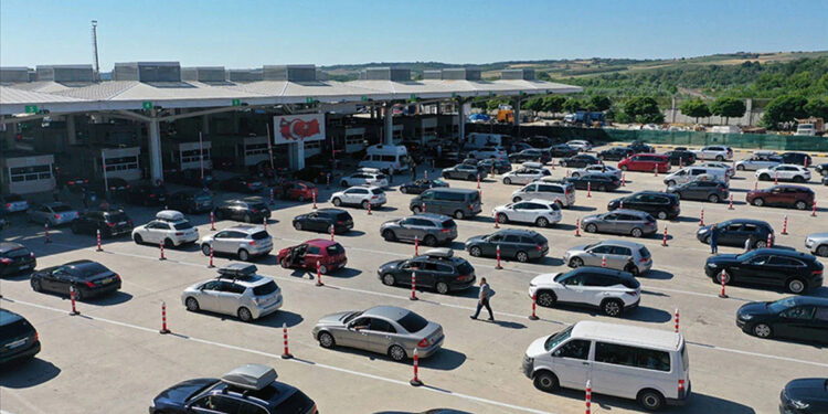 Gümrük kapılarında 'yaz dönemi yoğunluğu' tedbirleri
