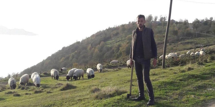 Gümüşhane'de kenenin ısırdığı çoban öldü