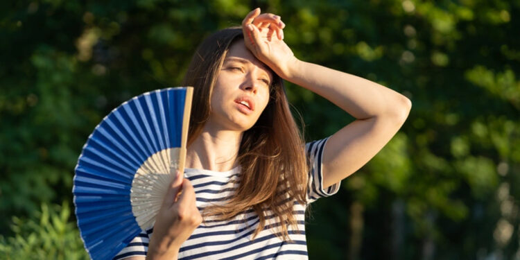 Güneş çarpması şikayetleri artıyor; ateş düşürücüler etkili olmuyor