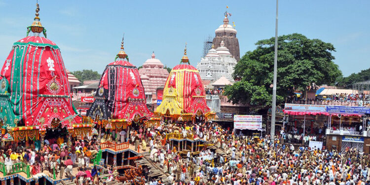 Hindistan'daki festivalde izdiham: 3 ölü