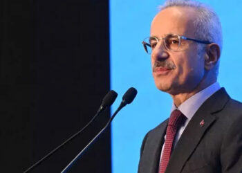 Hava sahaları uçuşa açıldı; İran dışında kısıtlı alan kalmadı