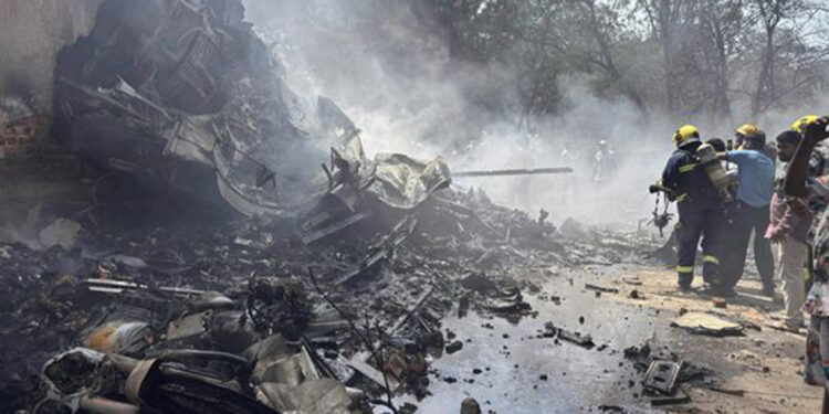 Hindistan'da düşen yolcu uçağının bakımlarını Türk firması mı yaptı?