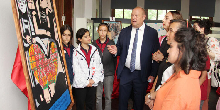 'İki Fırça Tek Yürek, Bedri Rahmi-Eren Eyüboğlu' resim sergisi açıldı