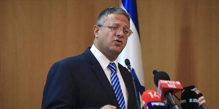 İran'ın nükleer programını hedef almaya devam edeceğiz