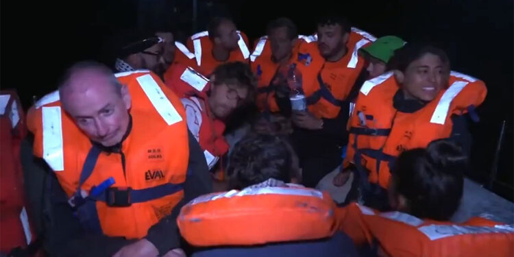 İsrail, Madleen gemisinin Gazze'ye ulaşmasını engelledi