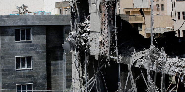 İsrail'in saldırılarında 627 kişi hayatını kaybetti