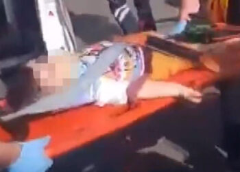 Arnavutköy'de anne ve çocuğuna otomobil çarptı: Miraç bebek öldü