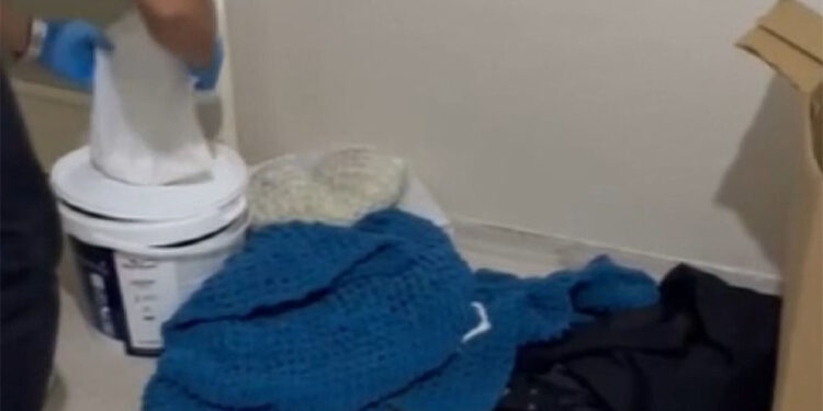 Küçükçekmece ve Fatih'te uyuşturucu operasyonu: 5 gözaltı