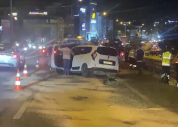 Pendik'te 6 aracın karıştığı zincirleme trafik kazasında 5 kişi yaralandı