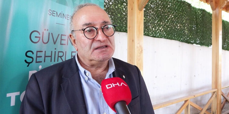 Toplanma alanı değil sağlam bina şart