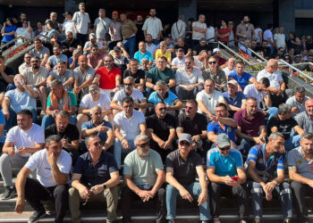 Buca Belediyesi'nde bazı çalışanlar iş bıraktı