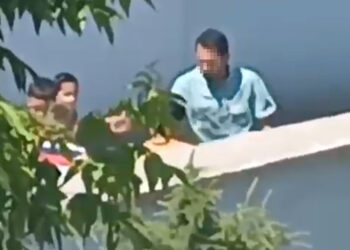 İlkokul bahçesinde müdür yardımcısından öğrenciye tokat