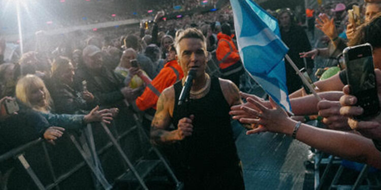 İngiliz şarkıcı Robbie Williams 7 Ekim'de İstanbul'da konser verecek