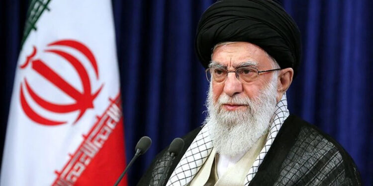 İran lideri Hamaney'den İsrail'e: Çaresiz kalacaksınız