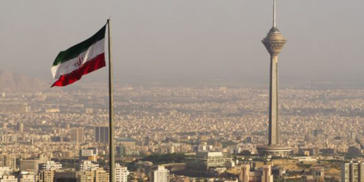 İran’dan İsrail televizyonlarına tahliye uyarısı