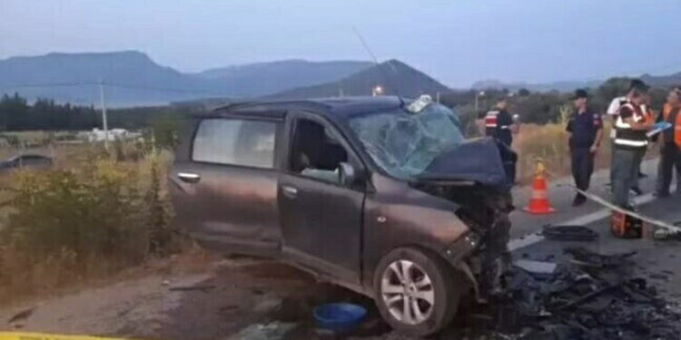 İzmir Menderes'te zincirleme kaza: 5 ölü, 2 yaralı