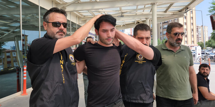 Öğretmeni çalıştığı okulda öldüren eski ev arkadaşı, adliyeye sevk edildi