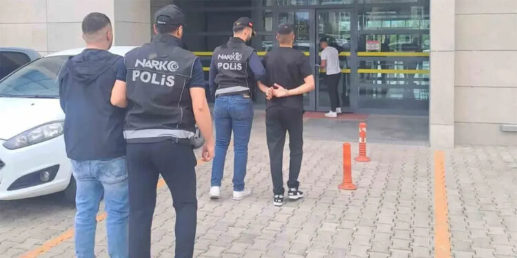 Kütahya'da uyuşturucu operasyonu; 2 tutuklama