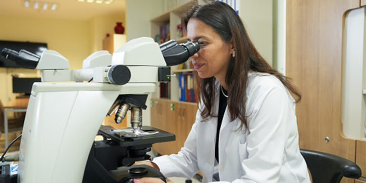 Kemik iliği nakli çocuklara umut oluyor