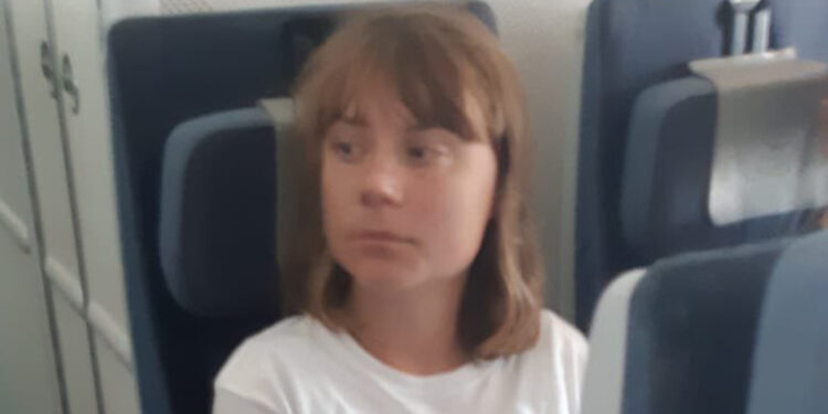 Madleen gemisindeki aktivist Greta Thunberg, sınır dışı edildi