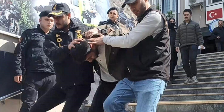 Mattia Ahmet Minguzzi cinayetinde 2 sanık ilk kez hakim karşısına çıkıyor 