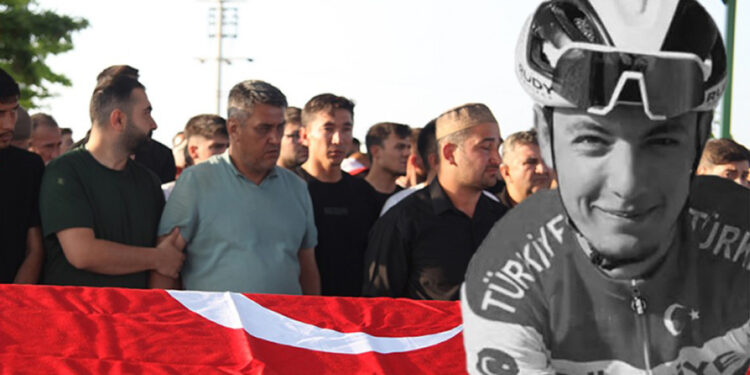 Milli bisiklekçi Mustafa Ayyorkun son yolculuğuna uğurlandı