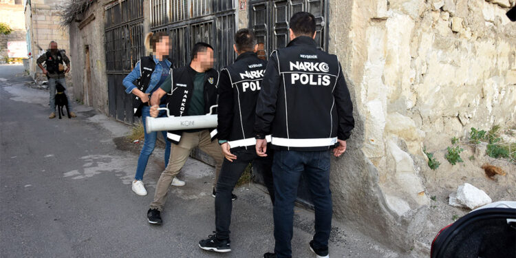 Nevşehir'de uyuşturucu operasyonu; 61 gözaltı