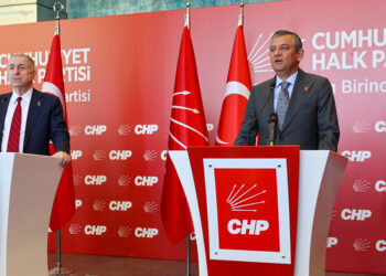 Özdağ ile görüşen Özgür Özel: Bir utanç son buldu