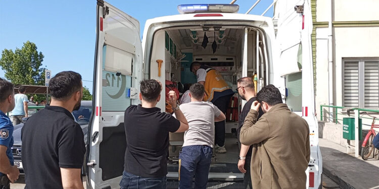 Sağlık raporu için hastaneye götürülen tutuklu kaçmak isterken vuruldu