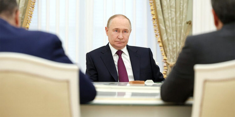 İran halkına yardım etmek için çaba gösteriyoruz