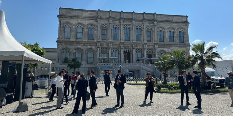 Rusya-Ukrayna heyetleri ikinci kez İstanbul'da bir araya geliyor