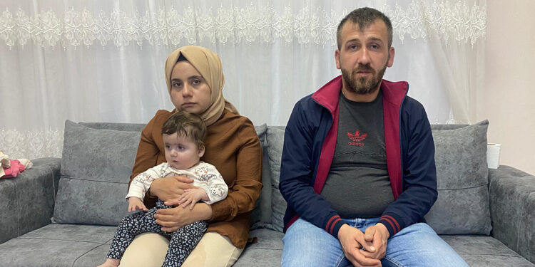 SMA hastası 11 aylık İkranur'un babasından yardım çağrısı