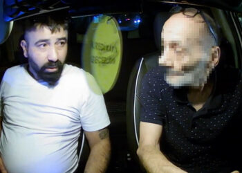 Şoföre saldırıp taksiyi gasbetti