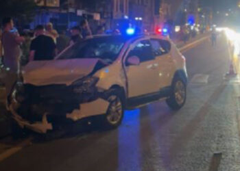Samsun'da iki otomobil çarpıştı: 5 yaralı
